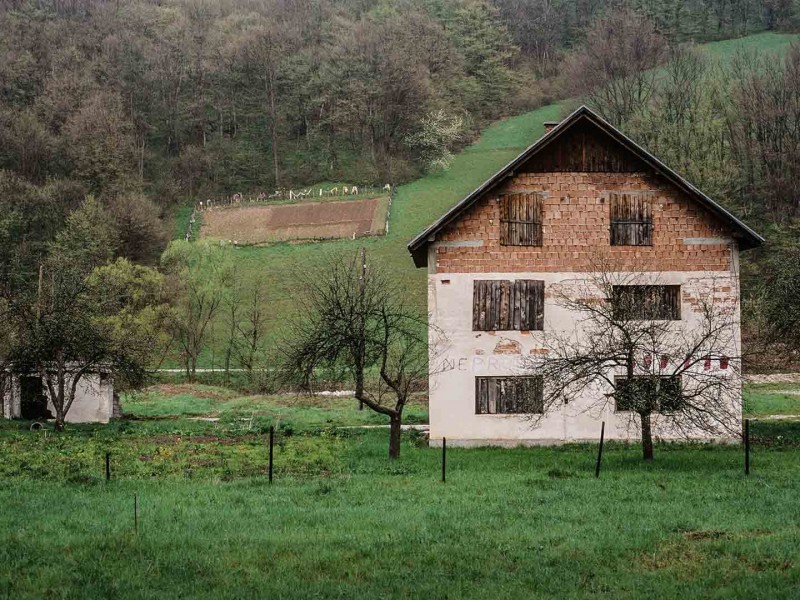 Bosnien, Nicht (zu verkaufen)